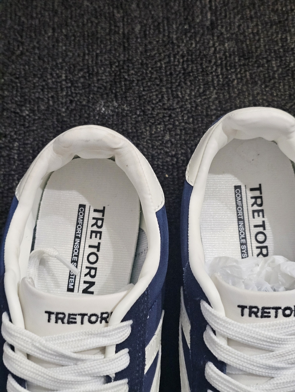 Tretorn Navy & White Rawlins 2.0 Retro Runner Sneakers w/ Gum Soles Women's 7.5M - Picture 6 of 8
